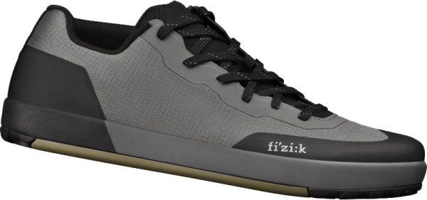 FIZIK Gravita Versor Flat Cykelsko - Grå