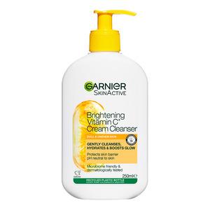 Garnier Skinactive Vitamin C Cleansing Gel For Dull Skin - 250 ml.