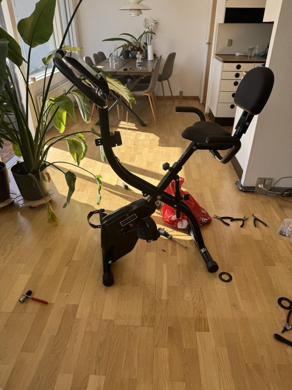Afhent, Næsten ubrugt - Ascendic 8001 Foldbar Motionscykel