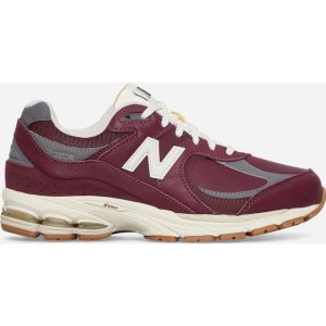 New Balance 2002R Sneakers Burgundy