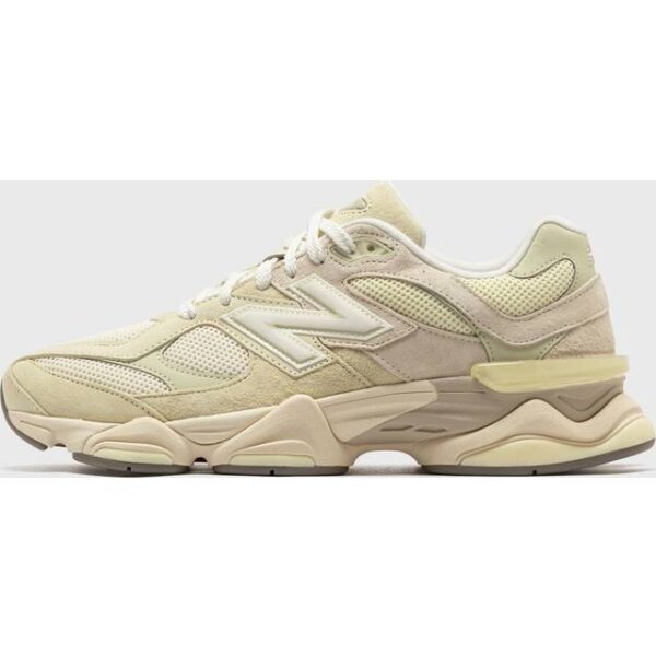 New Balance Sneakers 9060 Parchment
