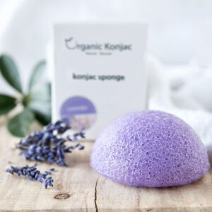Organic Konjac Svamp Lavender Sart, Rød og Stresset Hud - Hos Frisøren & Baronen