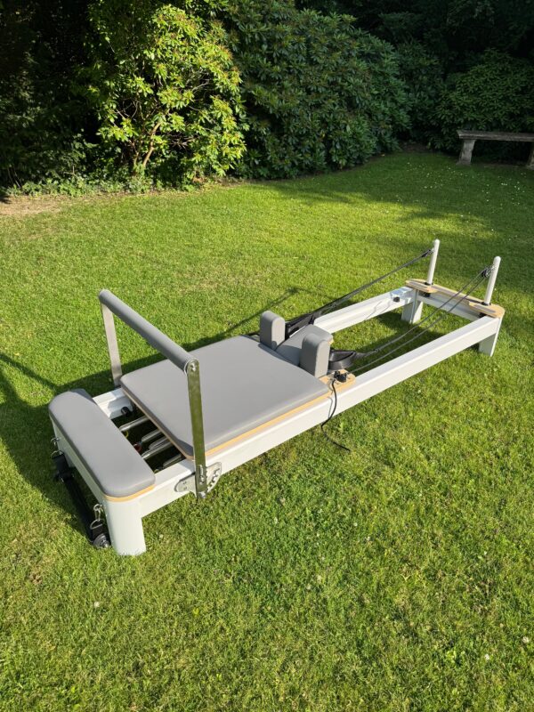 Pilates reformer i aluminium
