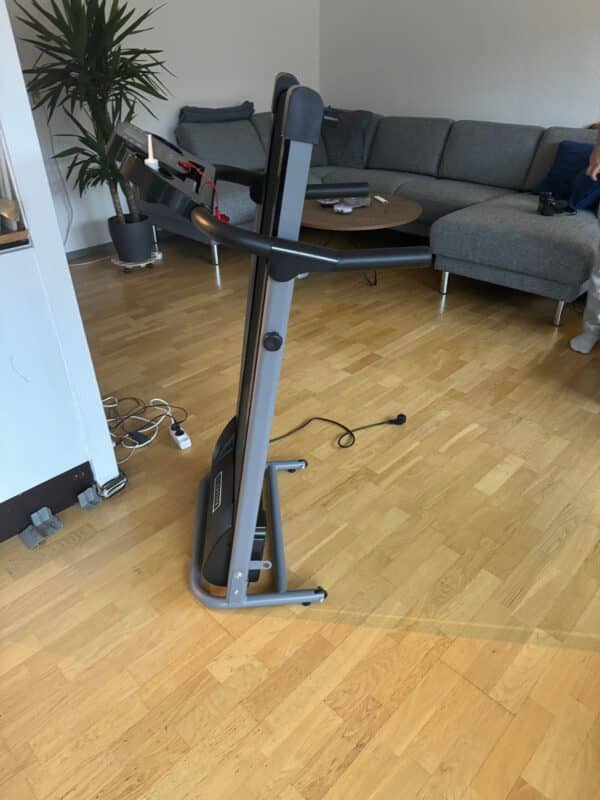 Afhent Frederiksberg - Demo model Ascendic 7011 Løbebånd