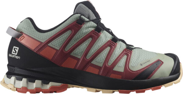 XA Pro 3D V8 Goretex Vandresko